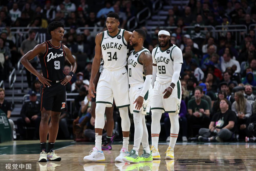 一个球队依 一个球队依