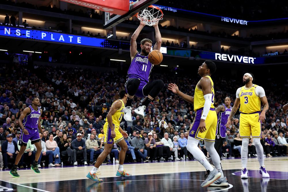 则显得有些 则显得有些